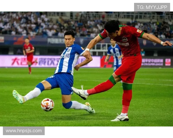 亚冠联赛赛会制下各队表现稳健，竞争格局持续提升