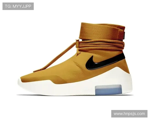 梁伟铿训练馆外的豪车比球鞋还抢眼，这日常是挂摆设吗？